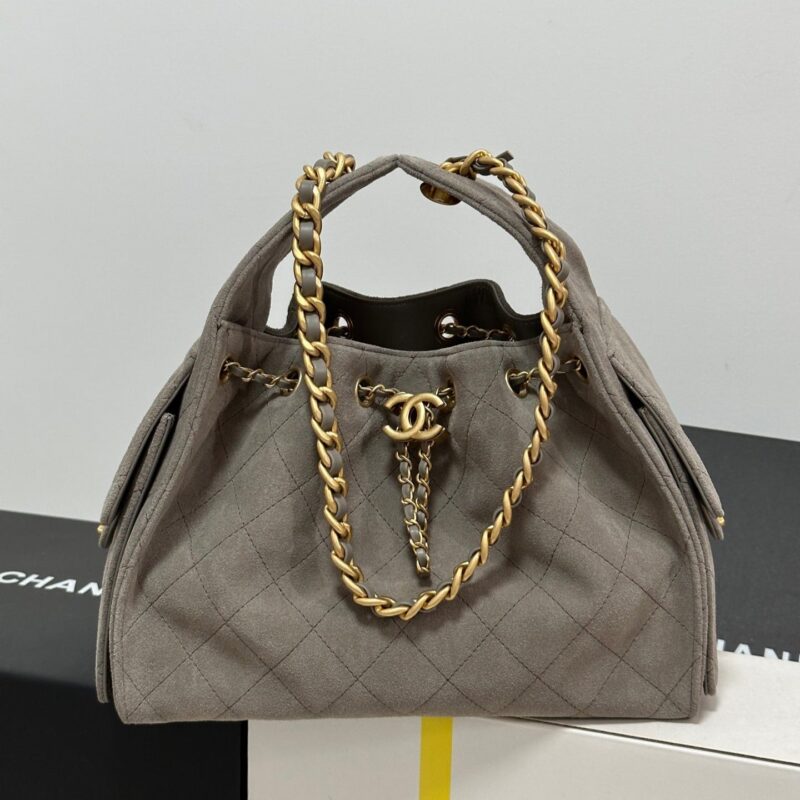 NEW CHANEL 25 HANDBAG 30 IN NATURAL GREY SUEDE GOLD HARDWARE