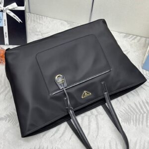 CLASSIC TOTE BAG 43 IN BLACK RE-NYLON FABRIC