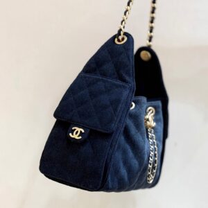 CHANEL 25 HANDBAG 30 IN DARK BLUE DENIM GOLD HARDWARE