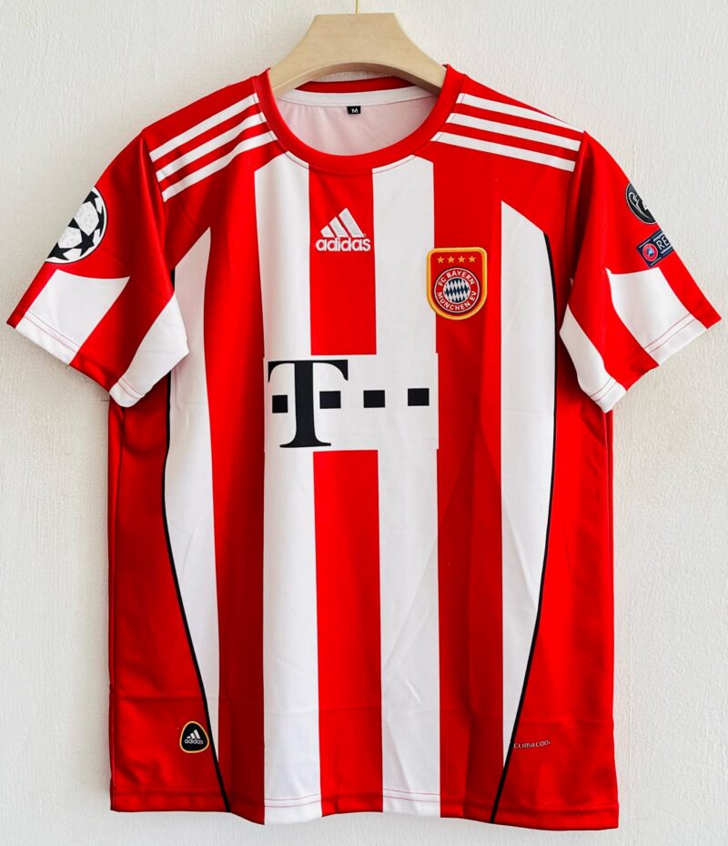 2010-11 Bayern Munich Home Jersey - Robben Edition