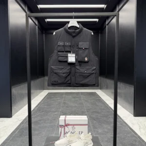 Replica Moncler Grenoble Tongass Vest Black Outdoor Reps - RepLuxe