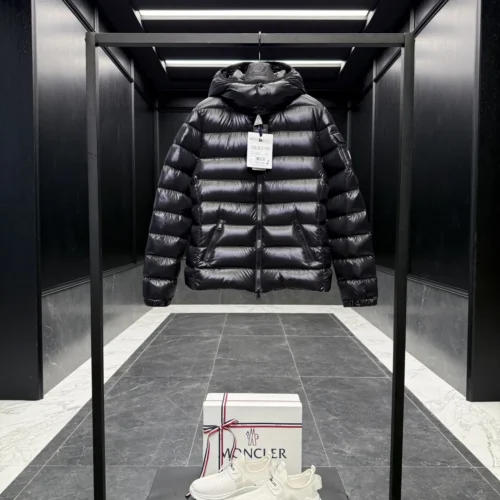 src_0-415 Replica Moncler Bady Womens Down Jacket Black Quilted Reps - RepLuxe