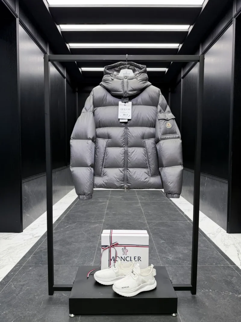 Replica Moncler Short Down Jacket - Top Quality Fake Replica Moncler Short Down Jacket Reps BlackFriday Sales - RepLuxe