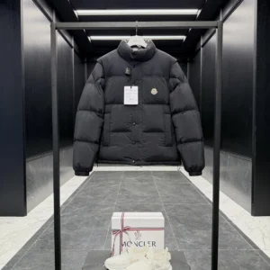 Replica Moncler Verone Reversible Down Jacket Black Reps - RepLuxe