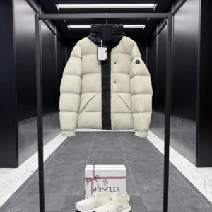 Replica Moncler Madeira Black Short Down Jacket Reps - RepLuxe