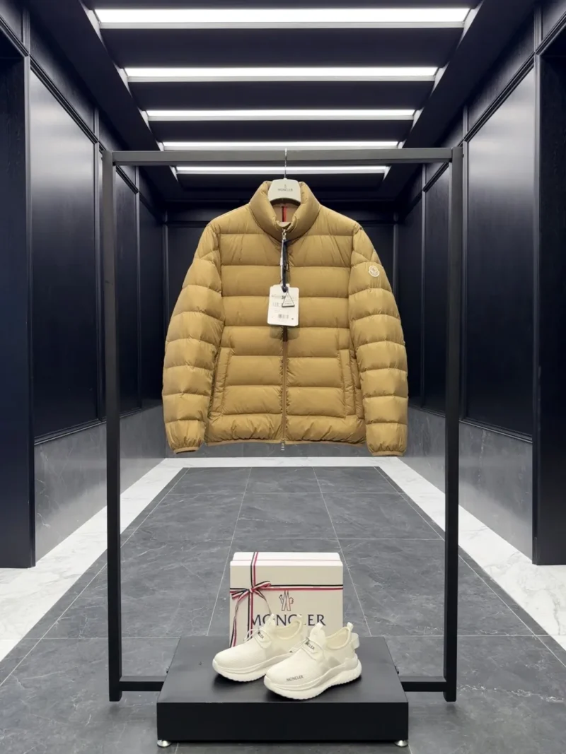 Replica Moncler Short Down Jacket - Top Quality Fake Replica Moncler Short Down Jacket Reps BlackFriday Sales - RepLuxe