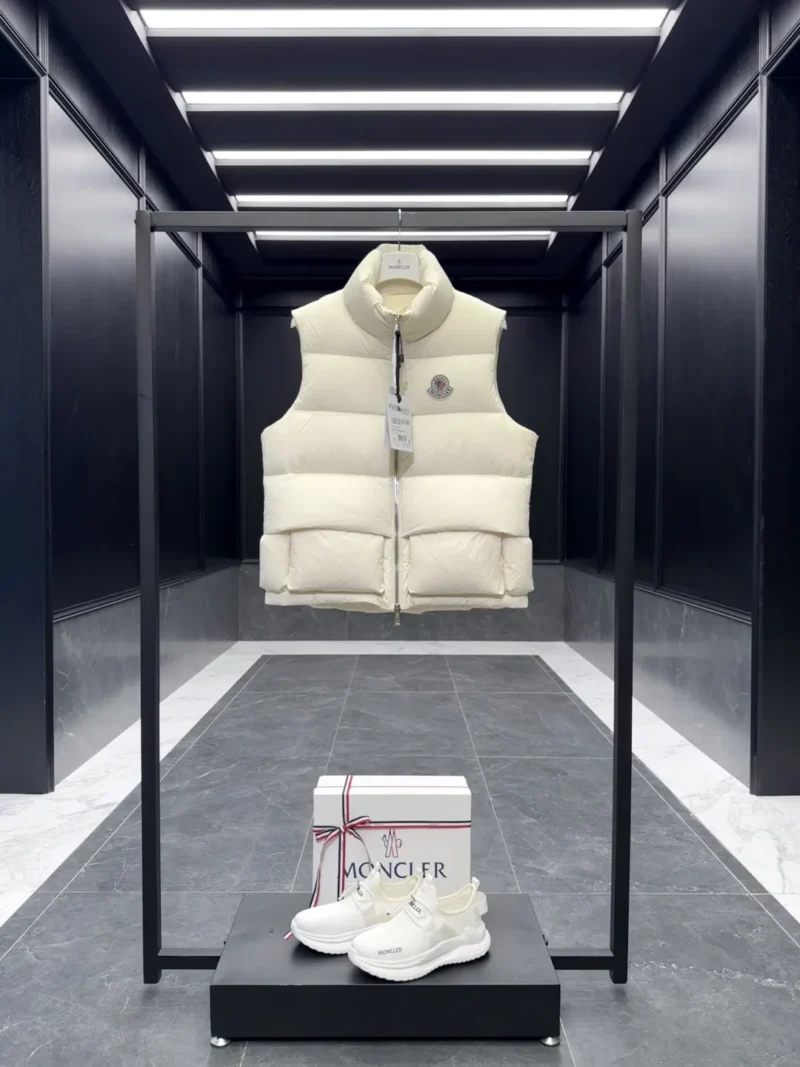 Replica Moncler Vest - Top Quality Fake Replica Moncler Vest Reps BlackFriday Sales - RepLuxe