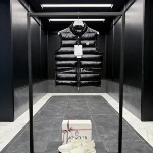 Replica Moncler Gui Vest Black Lightweight Design Reps - RepLuxe