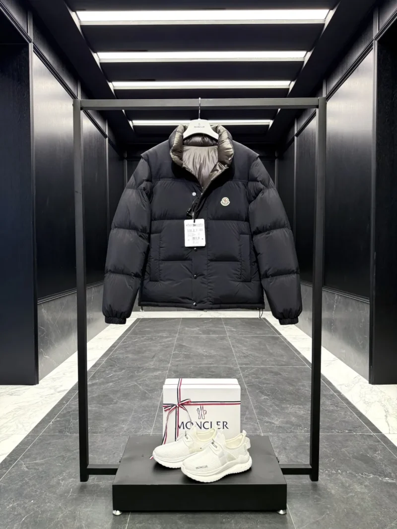 Replica Moncler Verone Reversible Down Jacket Black Reps - RepLuxe