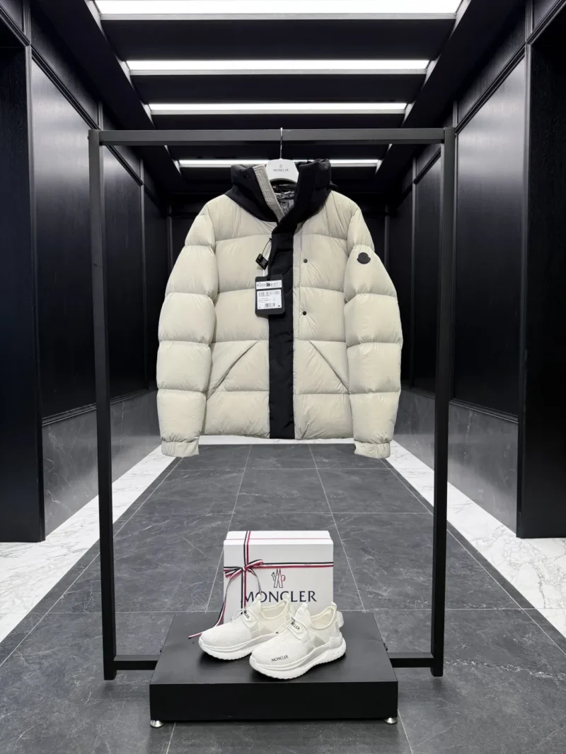 Replica Moncler Madeira Black Short Down Jacket Reps - RepLuxe