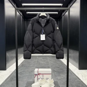 Replica Moncler Vardar Down Jacket Black Quilted Reps - RepLuxe