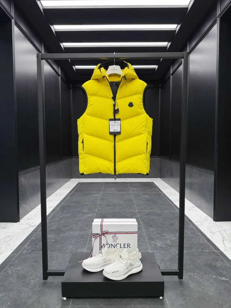 Replica Moncler Guersac Quilted Vest Yellow Sleeveless Reps - RepLuxe