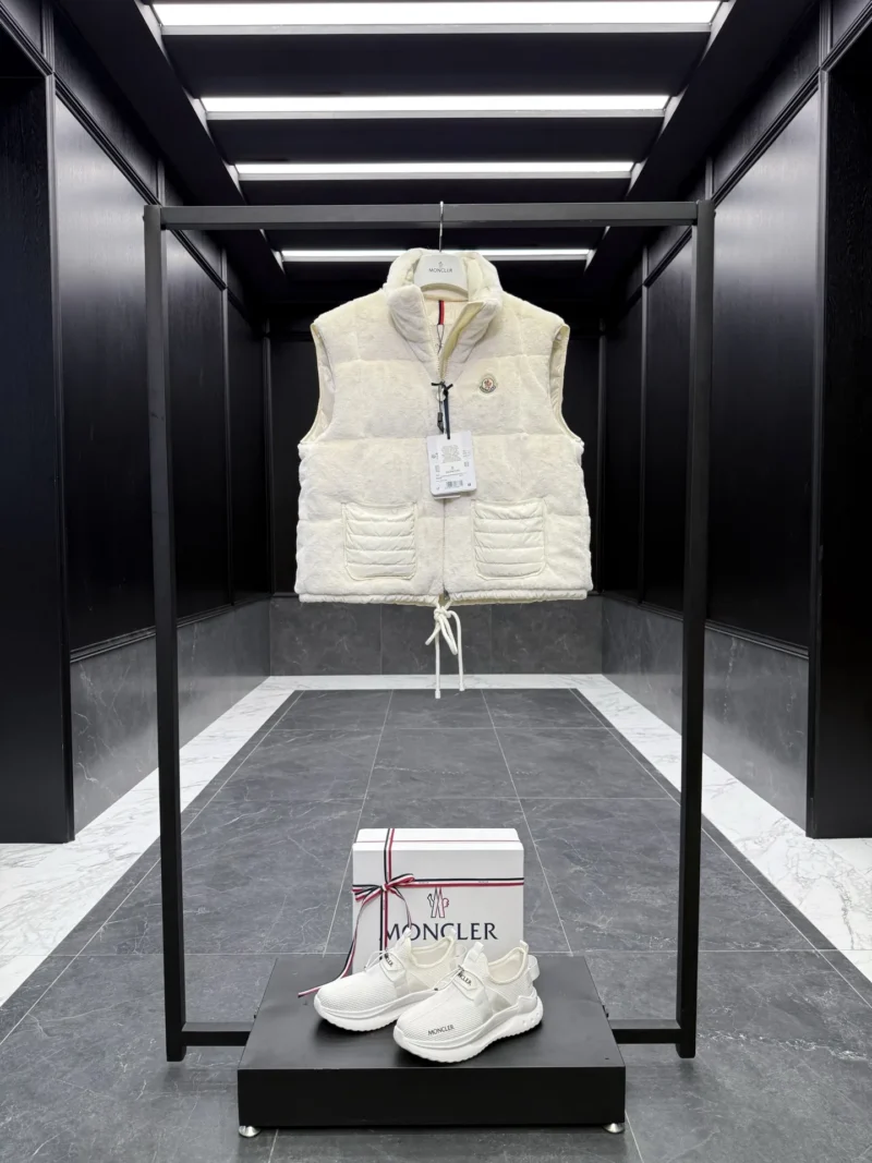 Replica Moncler Arques Womens Vest White Teddy Fleece Reps - RepLuxe