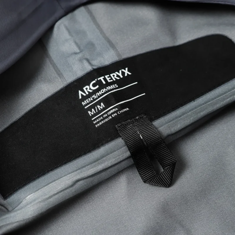 Replica Arcteryx Alpha SV Jacket Black Green Regular Reps - RepLuxe