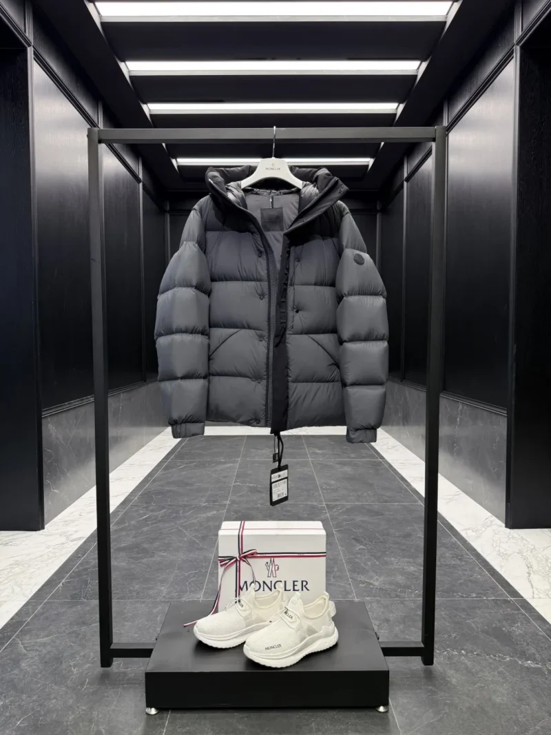 Replica Moncler Madeira Black Short Down Jacket Reps - RepLuxe