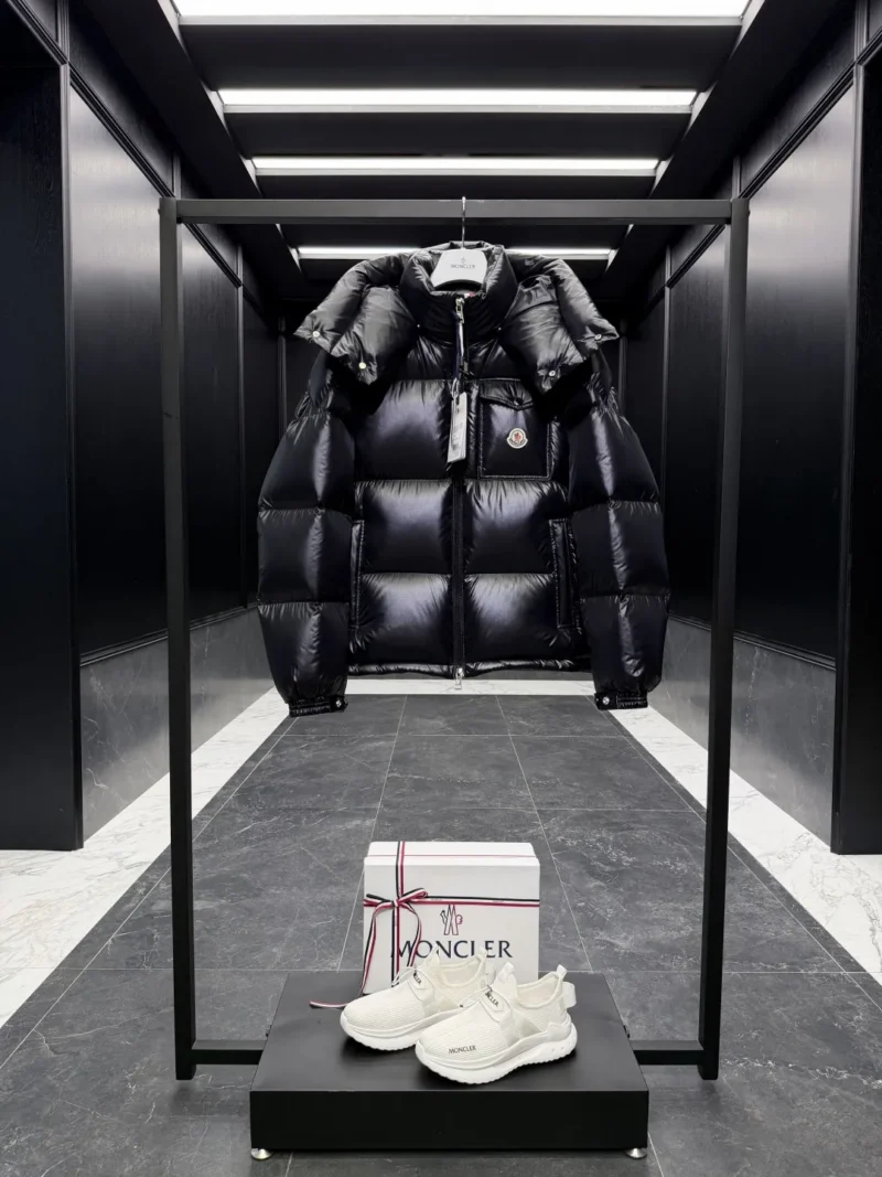 Replica Moncler Montbeliard Down Jacket Black Short Reps - RepLuxe