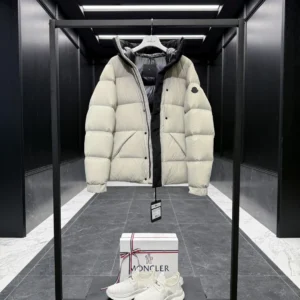 Replica Moncler Madeira Black Short Down Jacket Reps - RepLuxe