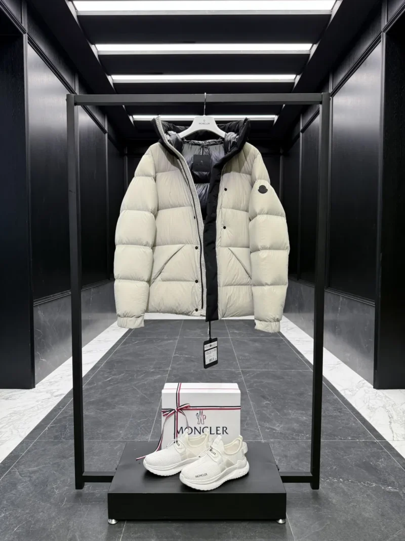 Replica Moncler Madeira Black Short Down Jacket Reps - RepLuxe