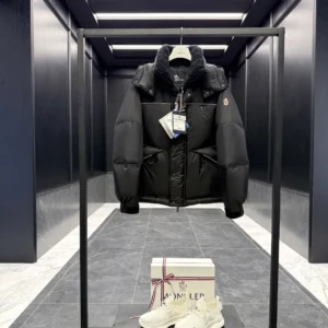 Replica Moncler Grenoble Albiez Down Jacket Black Casual Reps - RepLuxe