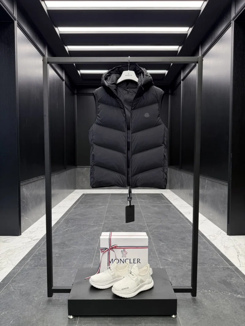 Replica Moncler Guersac Quilted Vest Black Men Reps - RepLuxe