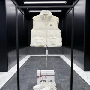 Replica Moncler Arques Womens Vest White Teddy Fleece Reps - RepLuxe