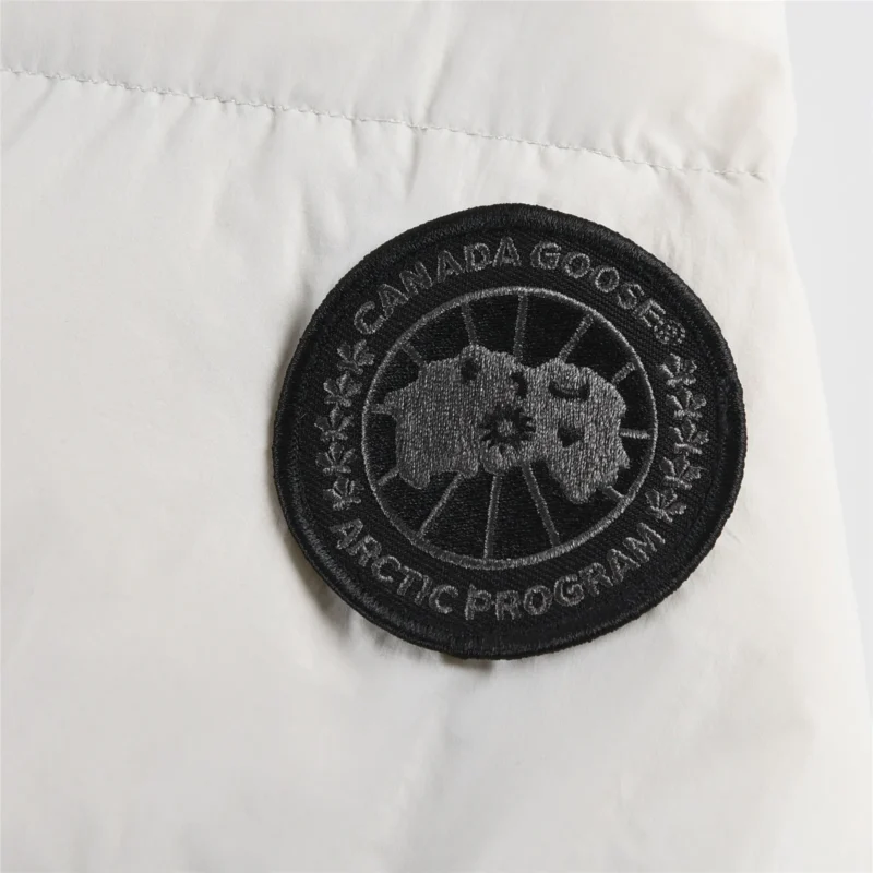 Replica Canada Goose HyBridge Down Parka White Coat Reps - RepLuxe