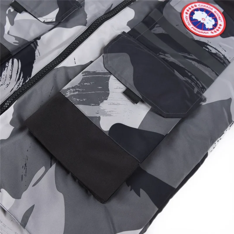Replica Canada Goose Duncan 4157M Camo Vest Grey Reps - RepLuxe