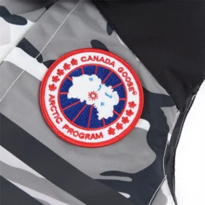 Replica Canada Goose Duncan 4157M Camo Vest White Reps - RepLuxe