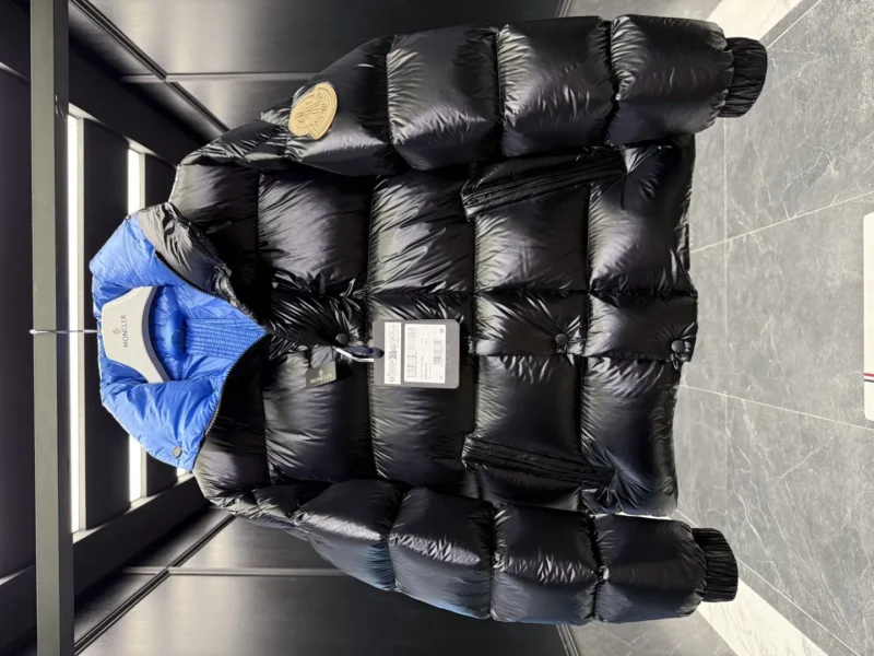 Replica Moncler Dervox Down Jacket Black Pop Reps - RepLuxe