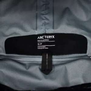 src_5-125 Replica Arc'teryx Alpha SV Jacket Black 3-in-1 Reps - RepLuxe