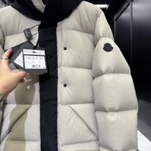 Replica Moncler Madeira Black Short Down Jacket Reps - RepLuxe