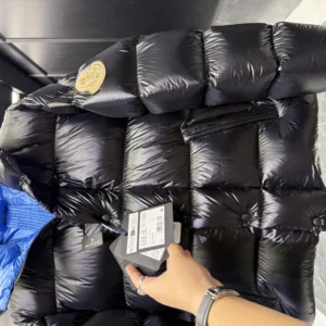 Replica Moncler Dervox Down Jacket Black Pop Reps - RepLuxe