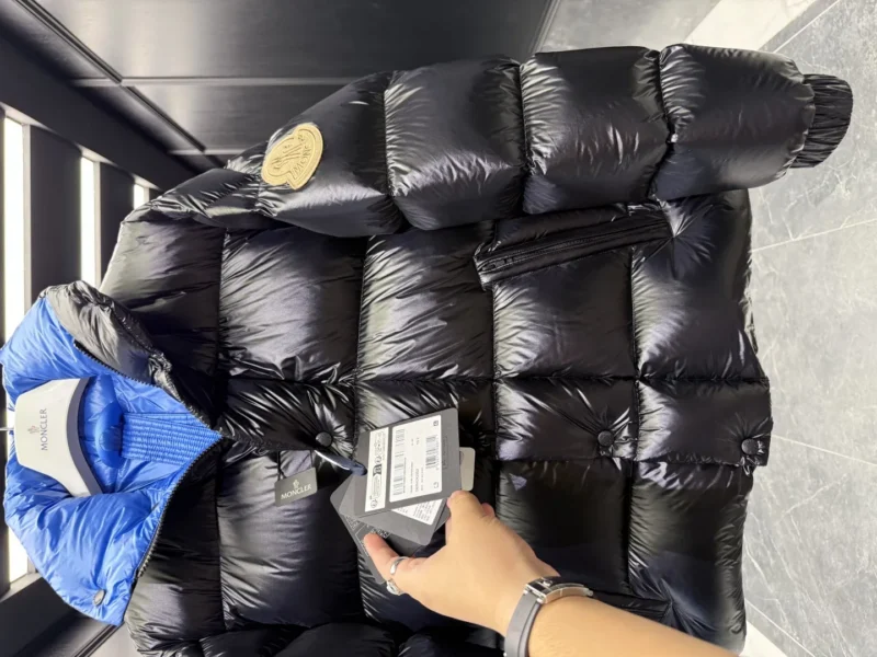 Replica Moncler Dervox Down Jacket Black Pop Reps - RepLuxe