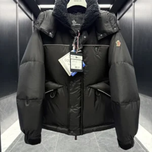 Replica Moncler Grenoble Albiez Down Jacket Black Casual Reps - RepLuxe