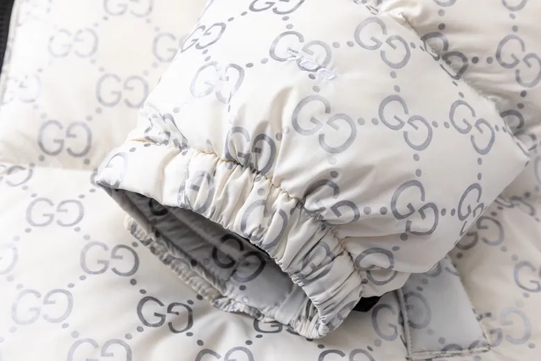 Replica Gucci x The North Face Logo Down Jacket White Reps - RepLuxe