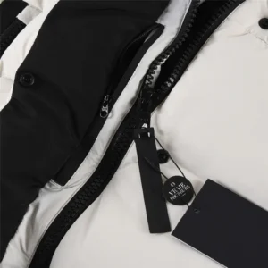 Replica Canada Goose HyBridge Down Parka White Coat Reps - RepLuxe