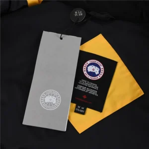 Replica Canada Goose Freestyle Crew 4154M Yellow Vest Reps - RepLuxe