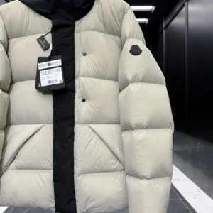 Replica Moncler Madeira Black Short Down Jacket Reps - RepLuxe