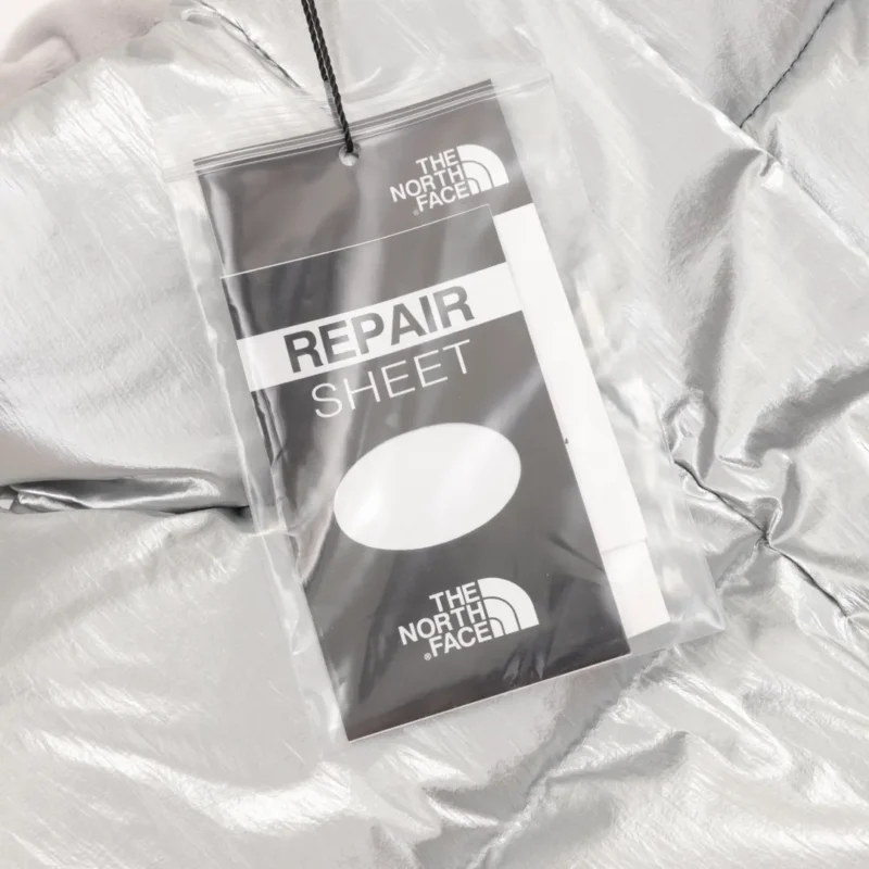 Replica The North Face 86L Down Jacket Silver Cropped Reps - RepLuxe