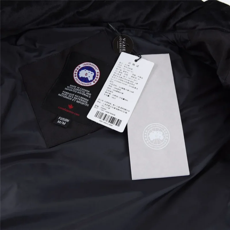 Replica Canada Goose Freestyle Crew 4154M Black Vest Reps - RepLuxe
