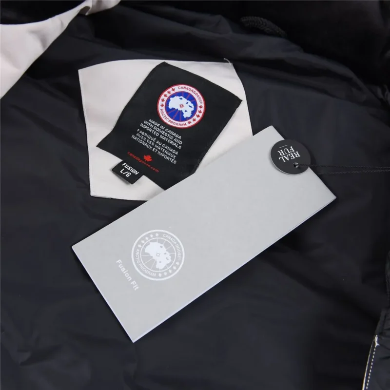Replica Canada Goose Duncan 4157M White Vest Reps - RepLuxe
