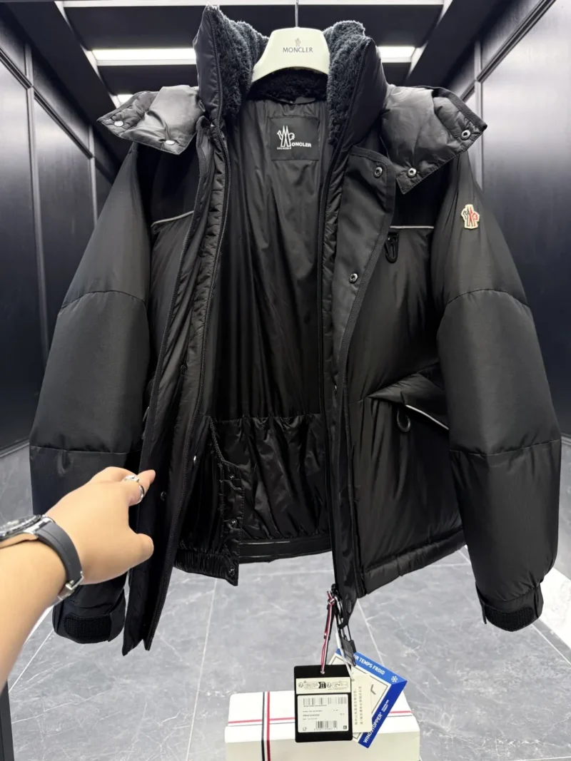 Replica Moncler Grenoble Albiez Down Jacket Black Casual Reps - RepLuxe