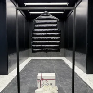 Replica Moncler Gui Vest Black Lightweight Design Reps - RepLuxe