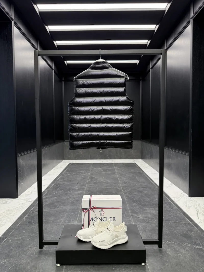 Replica Moncler Gui Vest Black Lightweight Design Reps - RepLuxe