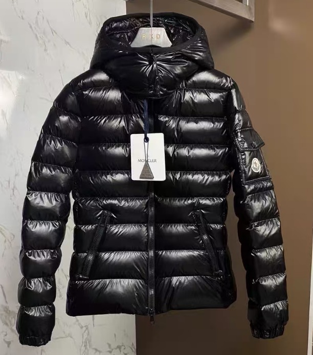 bd4e019a-0d90-48cc-b0a6-fa5e940ce342 Reissue Moncler Shiny Black Hooded Jacket