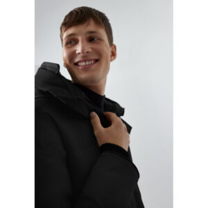 canada-goose-5_67d81bad-af5e-4070-adce-dd0bda373dbc Replica Canada Goose Carson Parka Men