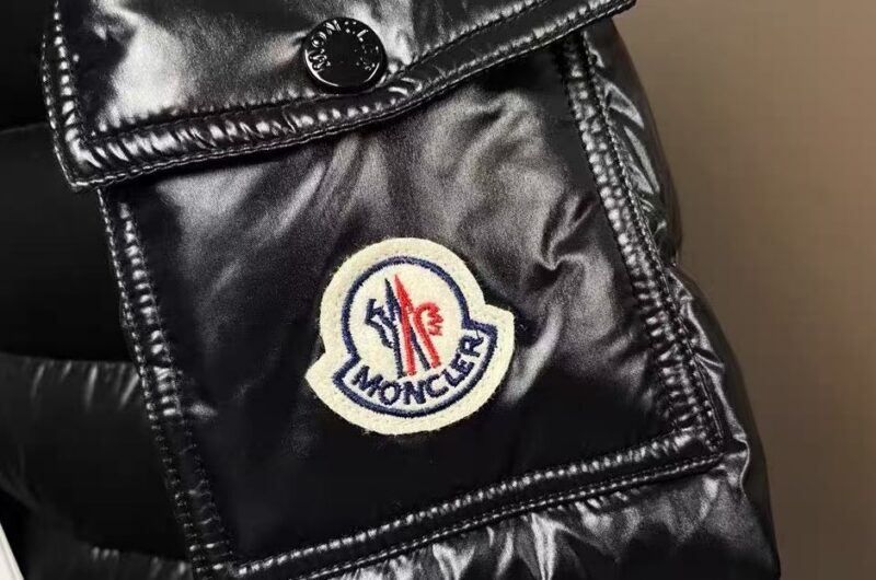 f6efa2df-51cd-4dba-b146-98f90bf9dd63 Reissue Moncler Shiny Black Hooded Jacket